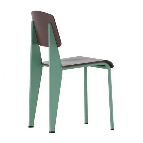 Villa Juno - La chaise Metropole (aussi appelée Standard) avait été conçue par Jean Prouvé pour une production industrielle.